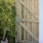 The Arched Featheredge gate is ideal for use in conjunction with all Grange Featheredge panels. The arched top gate is made from pressure-treated timber ensuring longevity in use.