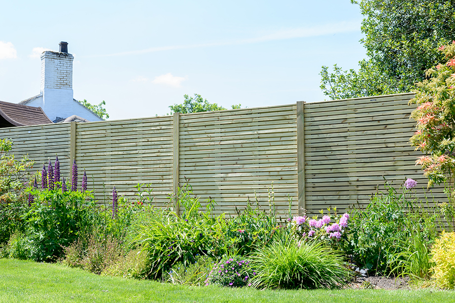 A heavyweight fence panel that combines a contemporary design with strength; making this the perfect fence for the modern garden. This substantial pressure_treated green panel is double sided and uses horizontal boards offering maximum privacy