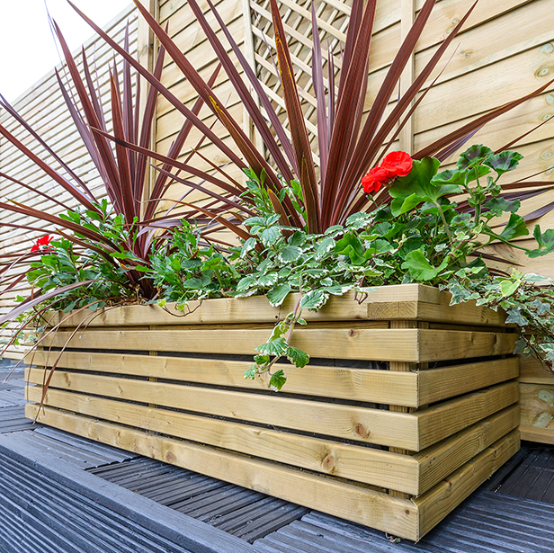 A substantial rectangular planter, perfect as a showpiece on a patio or decking area. Designed to match the Grange Contemporary garden range, the slats are planed and rounded for a premium feel. This planter comes with a liner, fully assembled and pressure treated as standard to provide protection from wood rot.