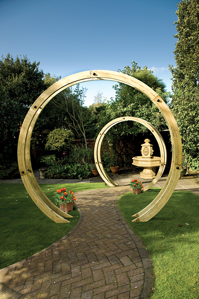 The contemporary Flower Circle is constructed using two pressure-treated timber rounded beams closely connected with stainless steel rods to create a sculptural archway. This versatile product can be used singularly or with multiples to create a unique pathway.