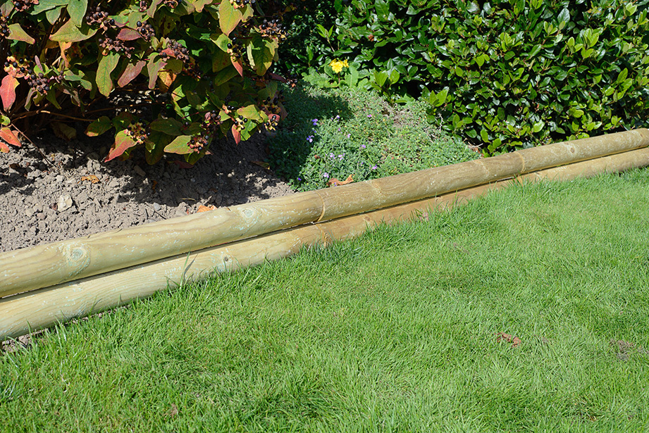 The Horizontal Log Board is ideal for border edges or for creating small boundary fencing. Supplied in rigid shorter lengths and provides a straight edge where a long run is required. Pressure treated to ensure protection against wood rot and decay.