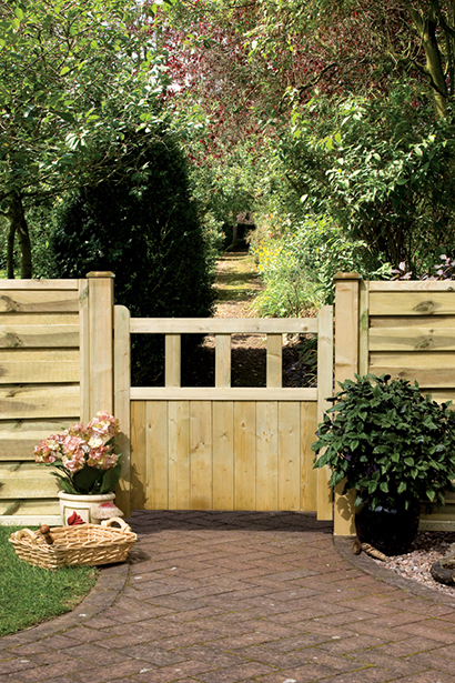 A gate with simple, clean lines crafted from planed timber. Pressure-treated for protection against wood rot and fungal decay with the option to hang from either side.