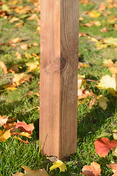 The standard Grange 75mm and 100mm square post is pressure treated green for greater protection against wood rot a decay. This post is ideal for use with fence panels and gates.
