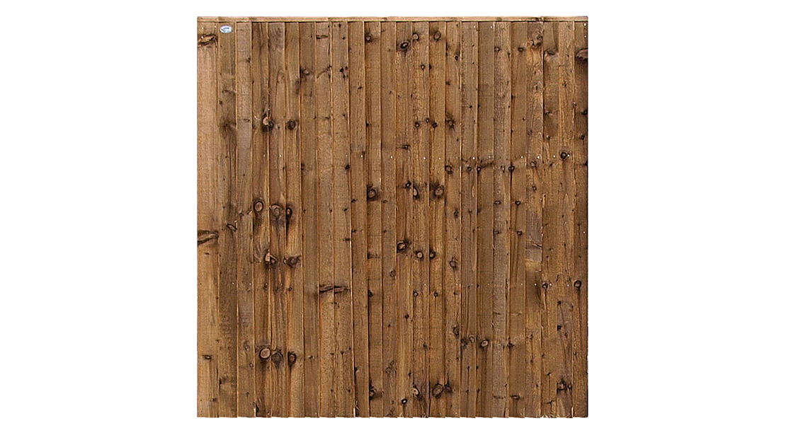 This panel is constructed using 100mm wide featheredge boards and a flat top edge combining a classic look with strength. Available pressure-treated in either pressure-treated green, pressure-treated golden brown or dark brown for protection against wood rot.