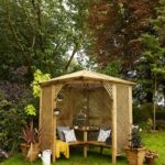 The Valencia Corner Arbour is a definitivestructure, ideal for creating a sheltered dining area, or a relaxing seating area. The lattice trellis design creates a truly classic structure. The strong and sturdy construction is pressure-treated to ensure protection and long term use.